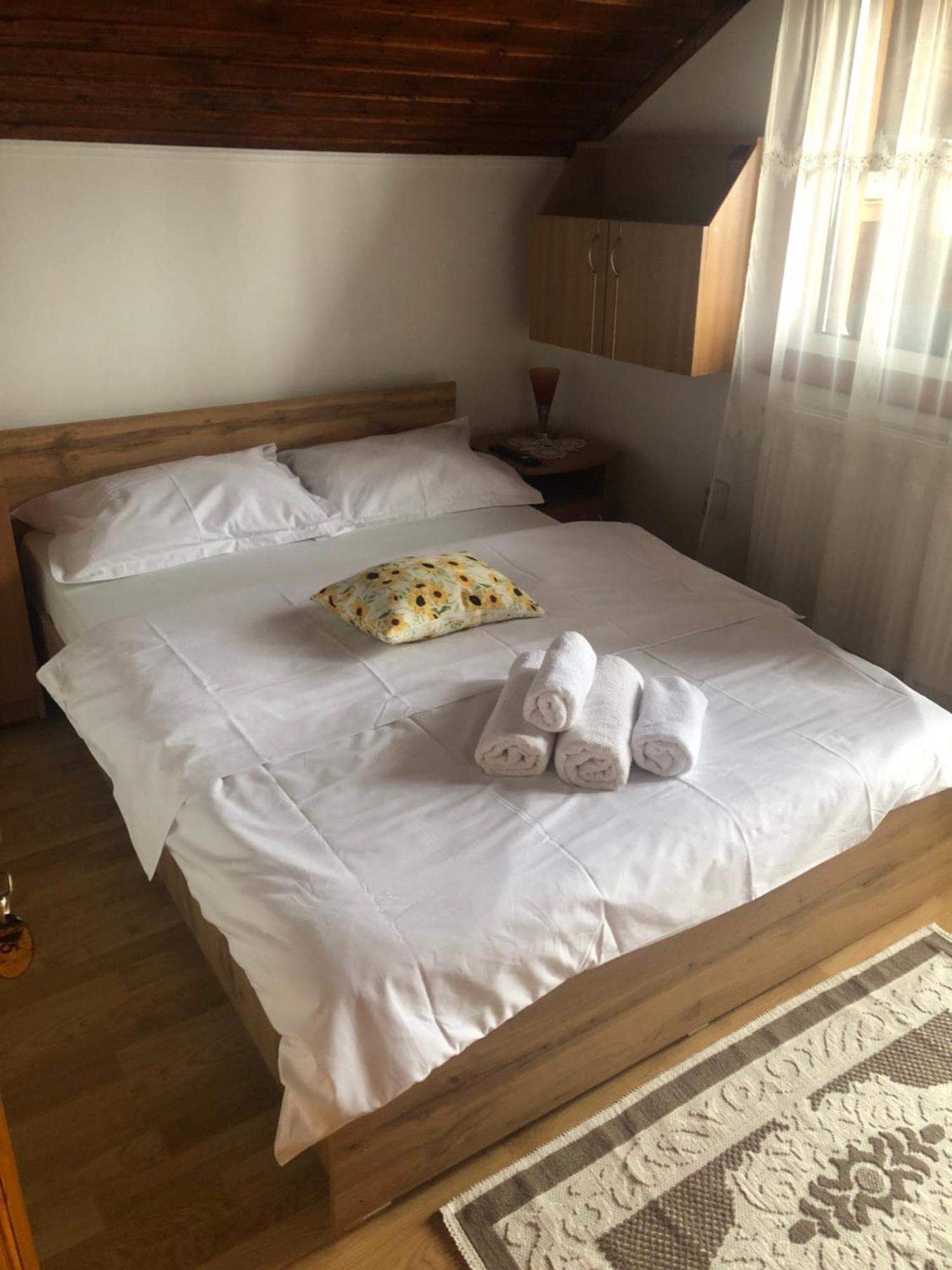 Casa De Vacanta Catrinel Рынка Экстерьер фото